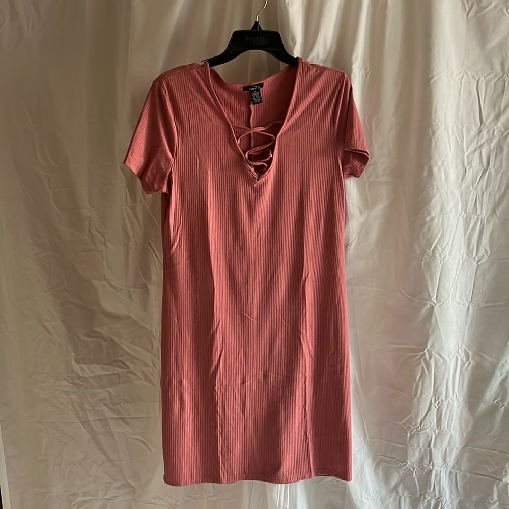 Pink ribbed dress